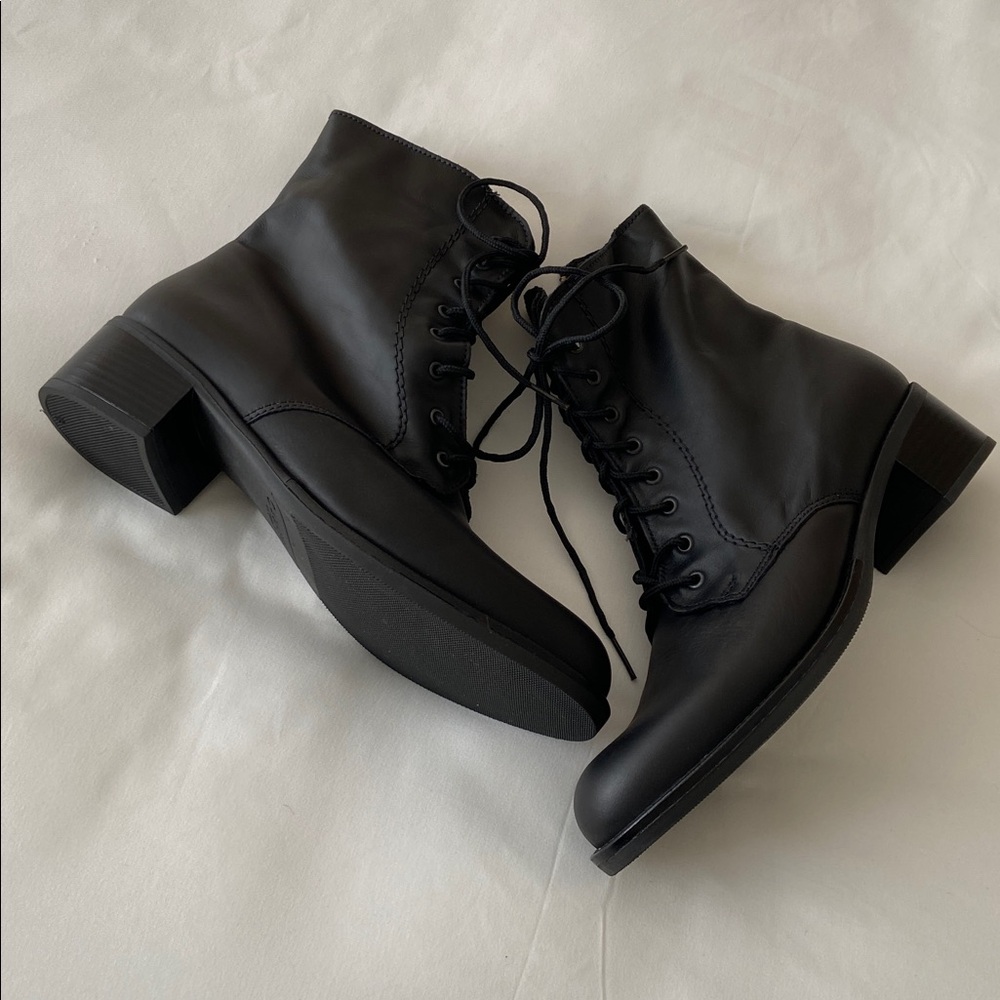 La Canadienne Palmina Waterproof Boots - Picture 3 of 8